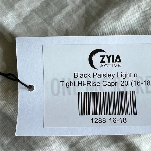 NWT Zyia Paisley Black Leggings 16-18 - Picture 2 of 4